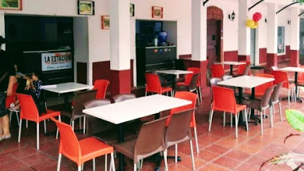 Restaurante La Estacion - Un pedacito de Barranqui - Cra. 15 #5, Cl. 5ª #5-1, Tauramena, Casanare, Colombia