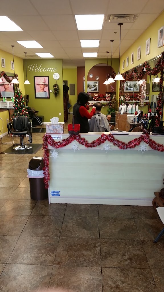 Family Hair Cutters 78613