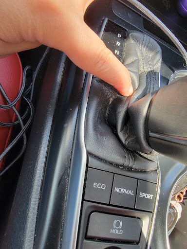 Car Wash «Valencia Car Wash», reviews and photos, 24233 Creekside Rd, Valencia, CA 91355, USA