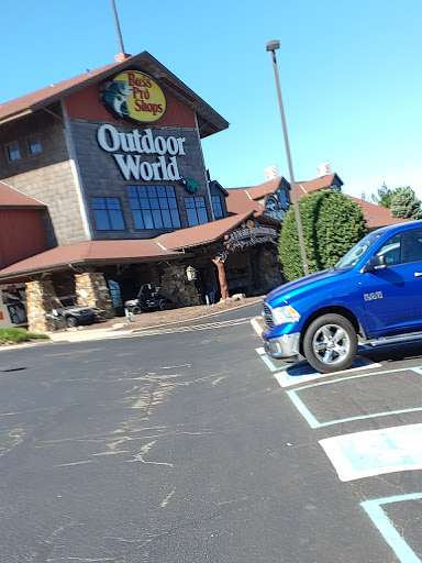 Sporting Goods Store «Bass Pro Shops», reviews and photos, 6425 Daniel Burnham Dr, Portage, IN 46368, USA
