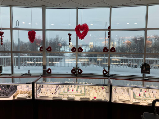 Jewelry Repair Service «Grand Jewelers», reviews and photos, 8185 Holly Rd # 8, Grand Blanc, MI 48439, USA