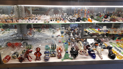 Tobacco Shop «Little Canada Smoke Shop & Specialties LLC», reviews and photos, 37 Little Canada Rd E, St Paul, MN 55117, USA