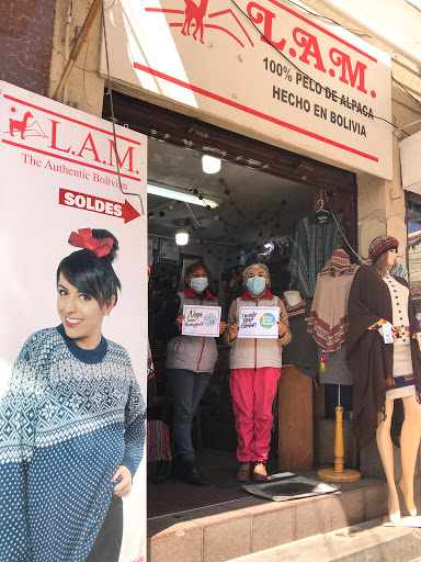 Stores to buy women's vests La Paz