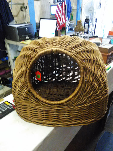 Thrift Store «Center City Thrift Shop», reviews and photos, 628 W Turner St, Allentown, PA 18102, USA