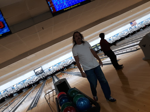 Bowling Alley «Classic Bowling Center», reviews and photos, 75 Huffaker Rd NW, Rome, GA 30165, USA