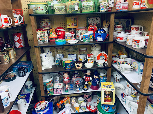 Antique Store «Treasures At Century Plaza», reviews and photos, 3702 Century Dr, Fort Smith, AR 72903, USA