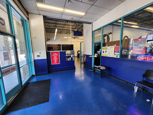 Auto Parts Store «Pep Boys Auto Parts & Service», reviews and photos, 11456 Washington Blvd, Whittier, CA 90606, USA