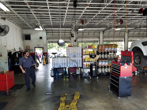 Tire Shop «Firestone Complete Auto Care», reviews and photos, 1595 W 49th St, Hialeah, FL 33012, USA