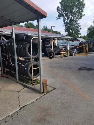 Tire Shop «Cruz Tire Services», reviews and photos, 3700 Hunters Point Pike, Lebanon, TN 37087, USA