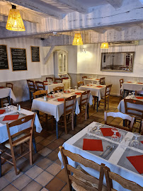 Atmosphère du Restaurant basque ÔBERGE Maite Urrugne - n°3