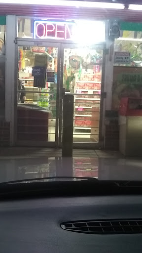 Grocery Store «Yuriria Supermarket», reviews and photos, 1830 Atlanta Hwy # A, Gainesville, GA 30504, USA