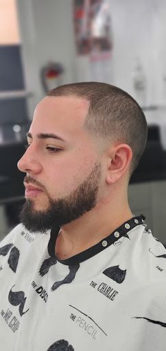 Barber Shop «Happy Hour Barber Shop», reviews and photos, 1655 SW 107th Ave, Miami, FL 33165, USA