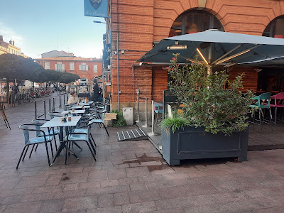 Place intérieure Saint-Cyprien à Toulouse