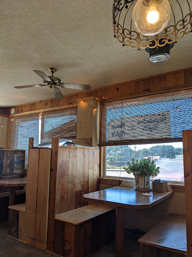 Coffee Shop «Green Salmon», reviews and photos, 220 US-101, Yachats, OR 97498, USA