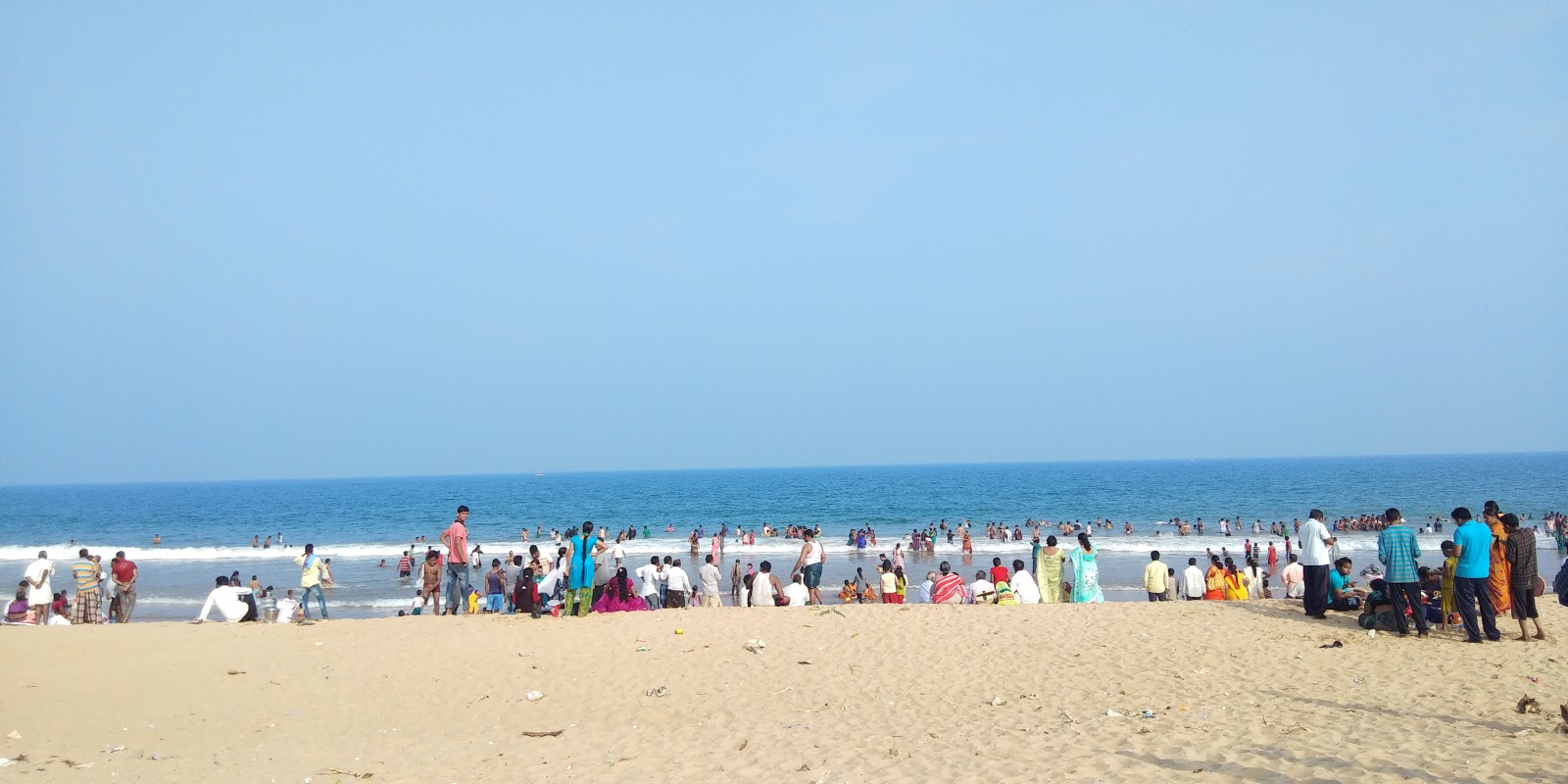 Ramayapattanam public Beach'in fotoğrafı - rahatlamayı sevenler arasında popüler bir yer