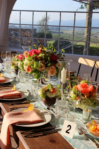 Florist «Vanda Floral Design - Retail Storefront», reviews and photos, 501 Petaluma Blvd N, Petaluma, CA 94952, USA