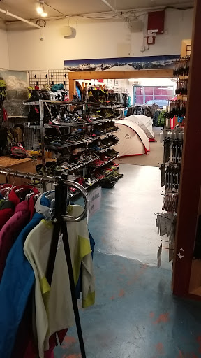 Outdoor Sports Store «Ascent Outdoors», reviews and photos, 5209 Ballard Ave NW, Seattle, WA 98107, USA