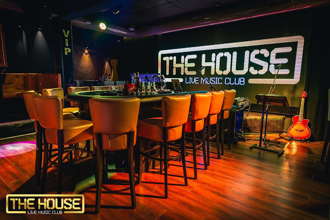 THE HOUSE пиано бар