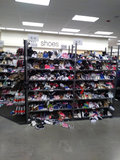 Department Store «Nordstrom Rack Towne Place at Garden State Park», reviews and photos, 951 Haddonfield Rd a, Cherry Hill, NJ 08002, USA