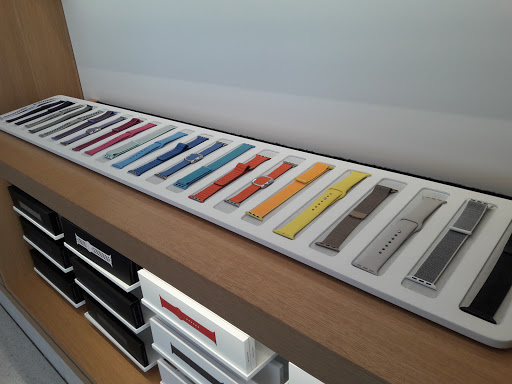 Computer Store «Apple Irvine Spectrum Center», reviews and photos, 763 Spectrum Center Dr, Irvine, CA 92618, USA