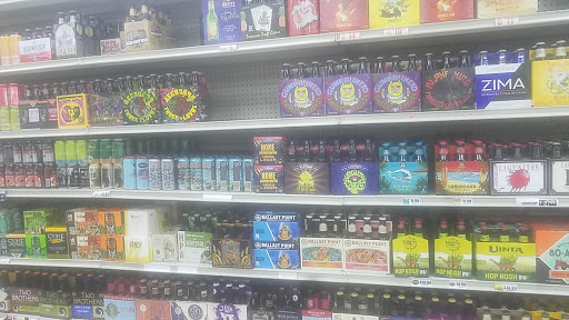 Liquor Store «Royal Liquor & Wine», reviews and photos, 1015 N Randall Rd, Elgin, IL 60123, USA