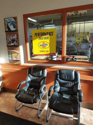 Oil Change Service «Jiffy Lube», reviews and photos, 1389 Town Centre Dr, Eagan, MN 55123, USA