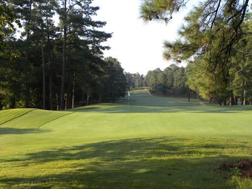 Golf Course «Southern Pines Golf Club», reviews and photos, 290 Country Club Cir, Southern Pines, NC 28387, USA