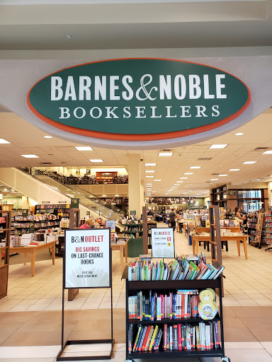 Shopping Mall «Brookfield Square», reviews and photos, 95 N Moorland Rd, Brookfield, WI 53005, USA