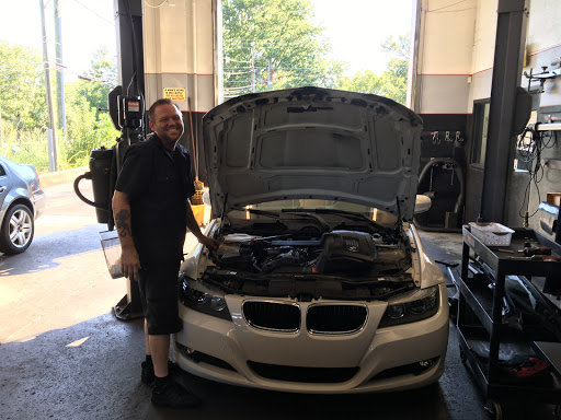 Auto Repair Shop «Wade Automotive Repair», reviews and photos, 5528 Chamblee Dunwoody Rd, Dunwoody, GA 30338, USA