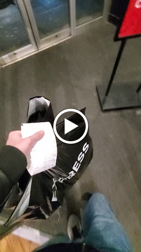 Clothing Store «Express», reviews and photos, 3101 Steinway St, Astoria, NY 11103, USA