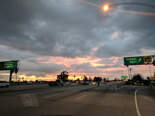 Paint Store «Dunn-Edwards Paints - Hoover», reviews and photos, 2001 S Hoover St, Los Angeles, CA 90007, USA