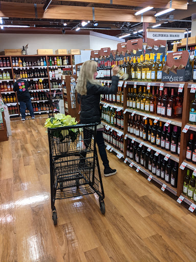 Supermarket «Giant Eagle Supermarket», reviews and photos, 27264 Lorain Rd, North Olmsted, OH 44070, USA