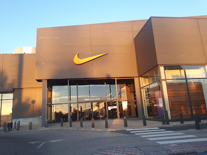Nike Store AlcorcónPolígono industrial Parque Oeste, Europa, 28922 Alcorcón, Madrid