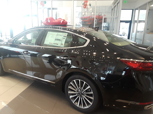 Kia Dealer «Valley Kia of Fontana», reviews and photos, 16272 S Highland Ave, Fontana, CA 92336, USA