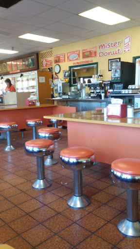 Donut Shop «Mister Donut», reviews and photos, 2720 Grovelin St # A, Godfrey, IL 62035, USA