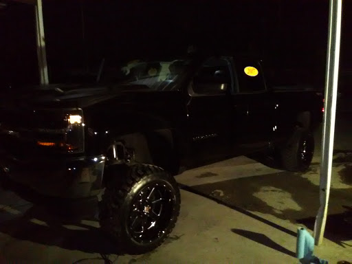 Used Car Dealer «Eddies Auto World», reviews and photos, 4889 N Blackstone Ave, Fresno, CA 93726, USA