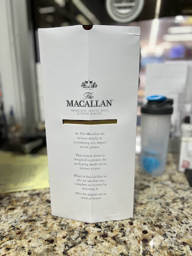 Liquor Store «D & M Liquor Store», reviews and photos, 595 Ralph David Abernathy Blvd, Atlanta, GA 30312, USA