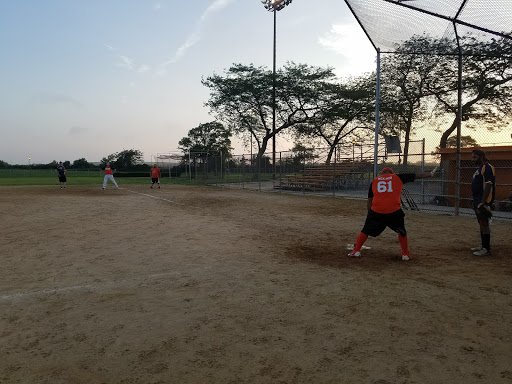 Golf Club «South Bay Country Club», reviews and photos, 3600 Skillman Ave, Oceanside, NY 11572, USA