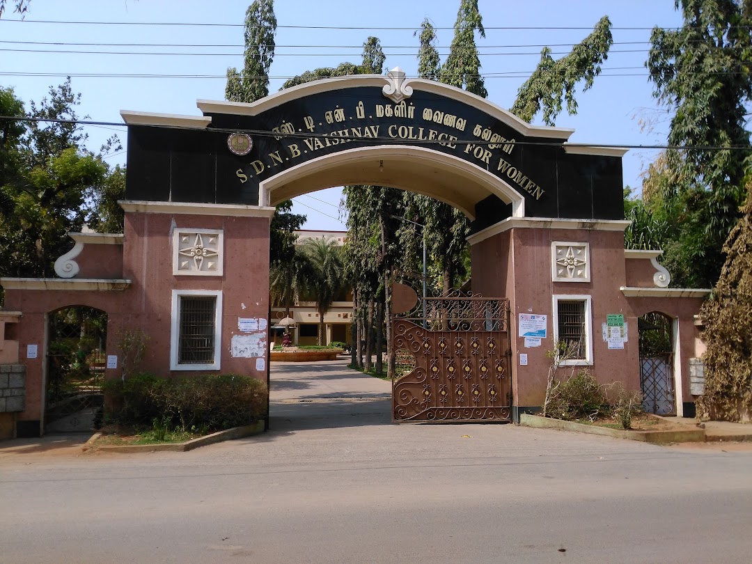 Shrimathi Devkunvar Nanalal Bhatt Vaishnav College For Women