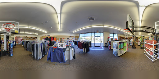 Sporting Goods Store «Chippewa Valley Sporting Goods», reviews and photos, 1315 S Hastings Way, Eau Claire, WI 54701, USA