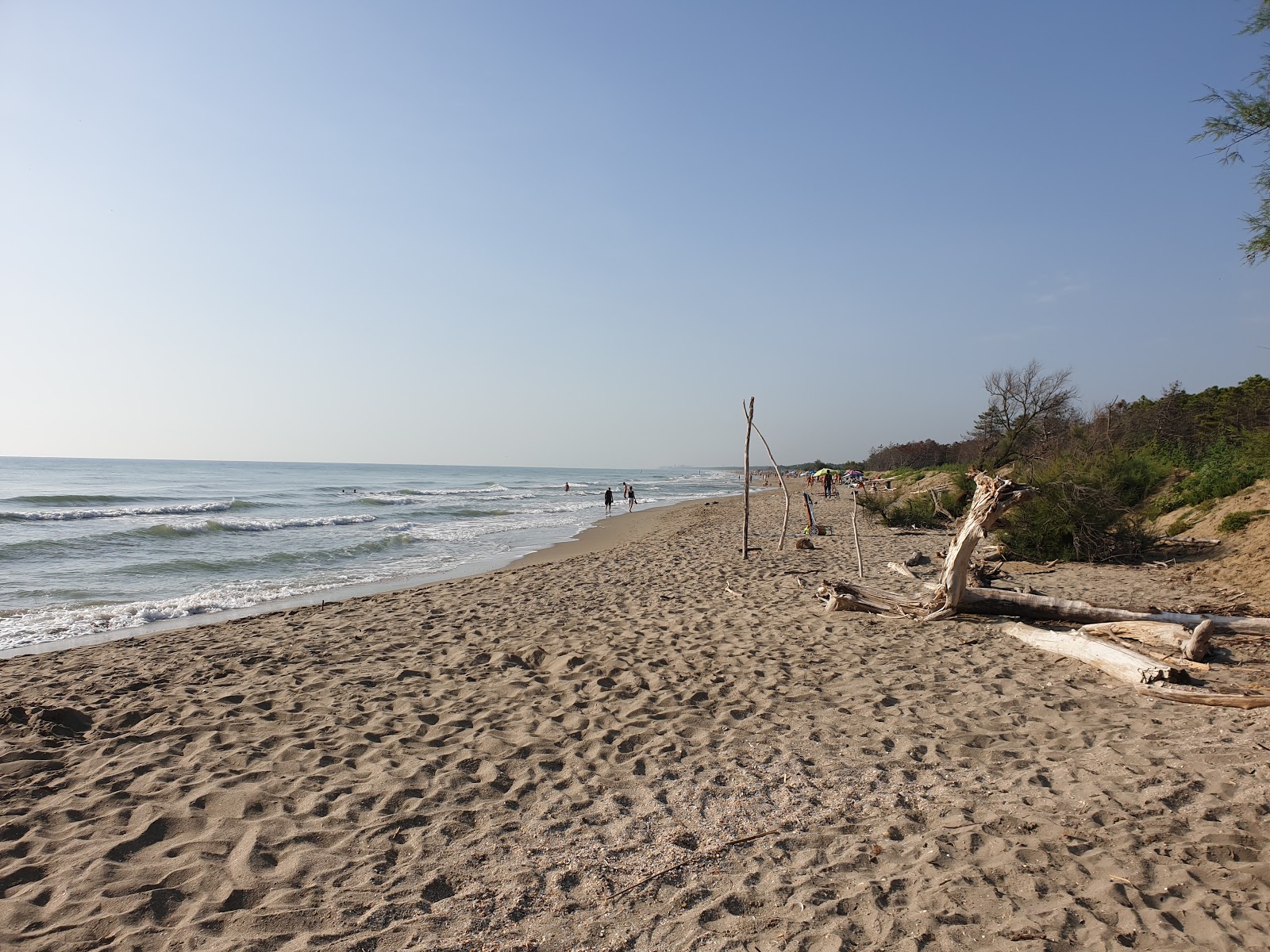 Spiaggia Della Bassona Beach On The Map With Photos And Reviews Beachsearcher Com