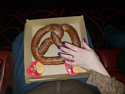 Movie Theater «AMC Coon Rapids 16», reviews and photos, 10051 Woodcrest Dr NW, Coon Rapids, MN 55433, USA