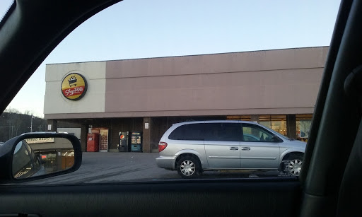 Grocery Store «ShopRite of Newburgh», reviews and photos, 88 N Plank Rd #1, Newburgh, NY 12550, USA