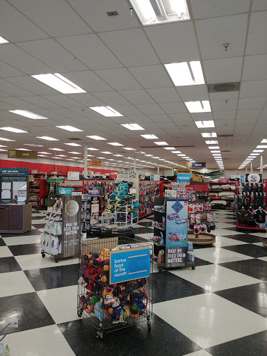 Pet Supply Store «Petco Animal Supplies», reviews and photos, 1410 N Loop 336 W, Conroe, TX 77304, USA
