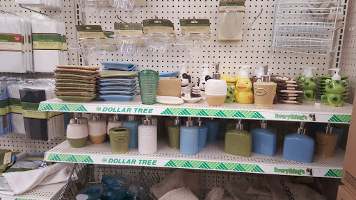 Dollar Store «Dollar Tree», reviews and photos, 1901 Pulaski Hwy, Edgewood, MD 21040, USA