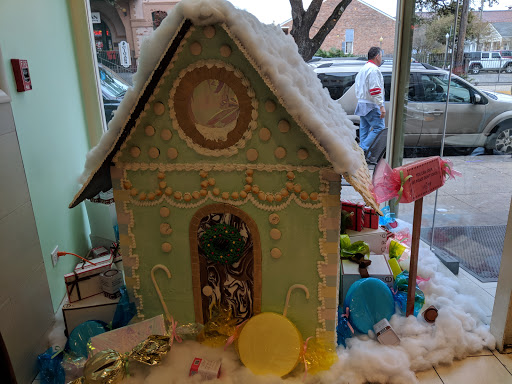 Dessert Shop «Sucré», reviews and photos, 3025 Magazine St, New Orleans, LA 70115, USA