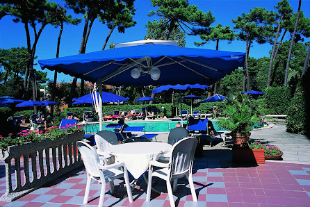 Grand Hotel Golf Tirrenia Via dell'Edera, 29, 56128 Tirrenia PI, Italia