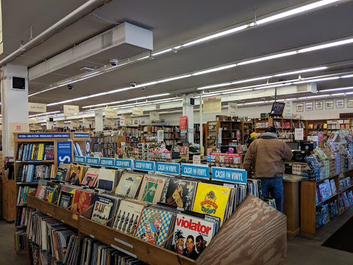 Book Store «Half Price Books», reviews and photos, 5017 Excelsior Blvd, St Louis Park, MN 55416, USA