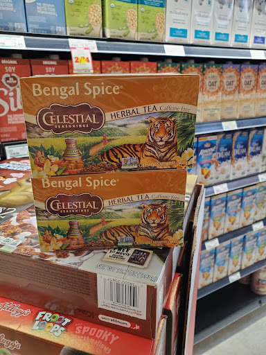 Supermarket «VC Fresh Marketplace», reviews and photos, 7300 Highland Rd, Waterford Twp, MI 48327, USA