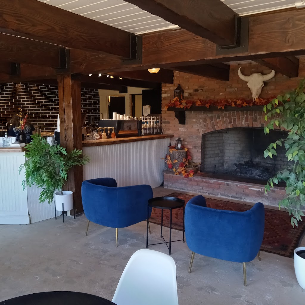 Wild Horses Cafe 80816